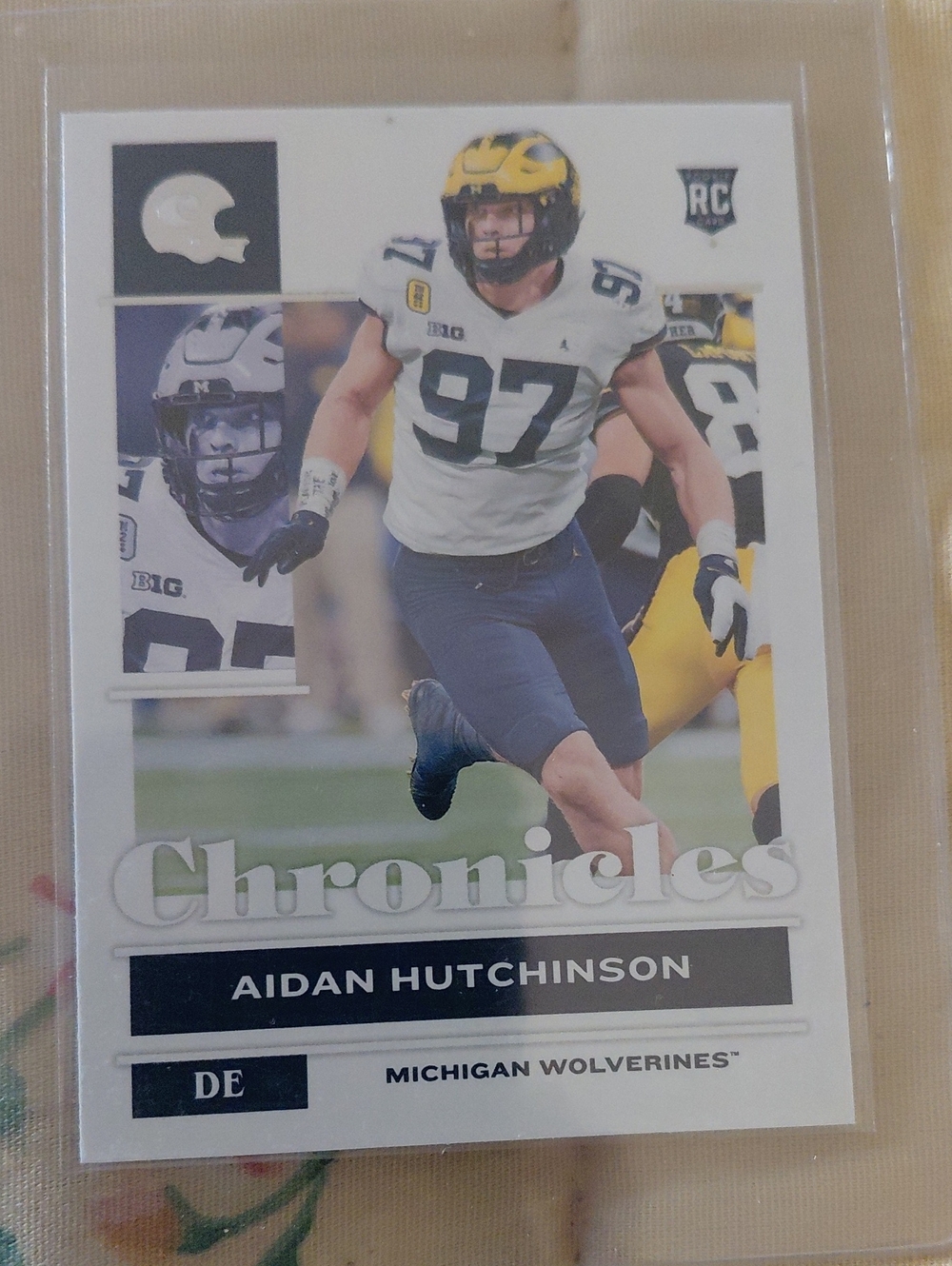 Aidan Hutchinson Michigan Wolverines Football Card - White/Blue